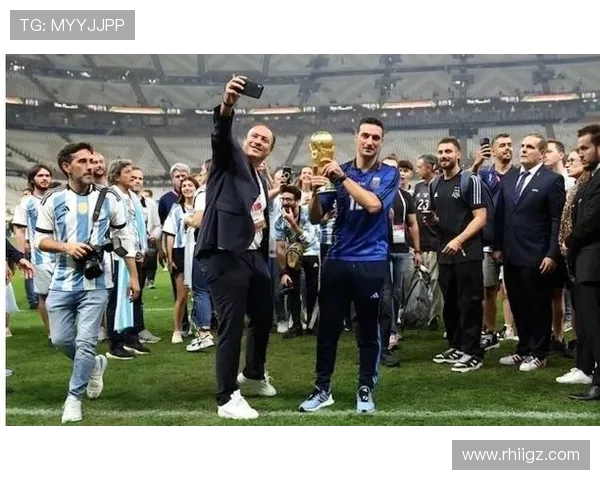 斯卡洛尼考察球员整体表现满意 斯卡洛尼考察球员整体表现满意